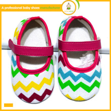 Sapatos de bebê atacado 2015 nova chegada moda adorável chevron colorido bebê sapatos de vestido para crianças